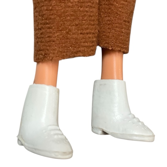 Barbie Vintage Indian Brown Outfit with White Trim and Shoes EUC - Picture 4 of 7